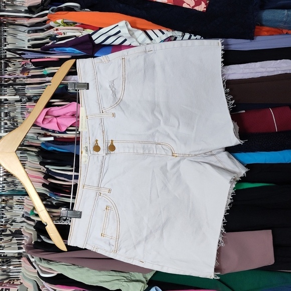 NWT Universal Thread High Rise Vintage Midi Short - Picture 4 of 10